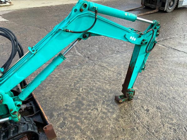 KOMATSU PC 03 -1 MICRO MINI DIGGER..........1921. 380709010