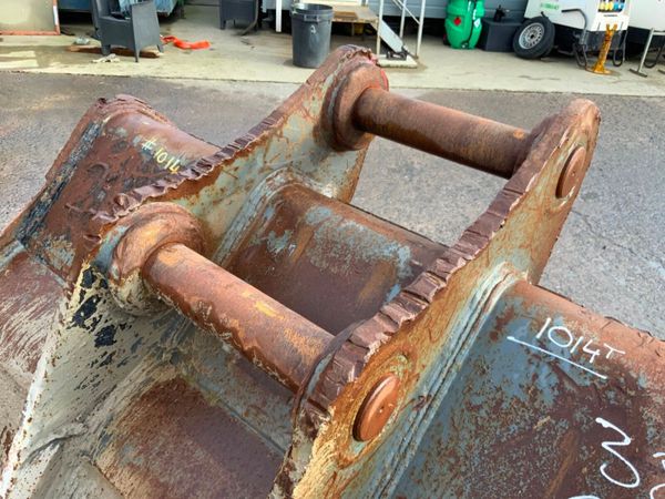 48" STRICKLAND BUCKET...65mm PINS......1014t. 380727564