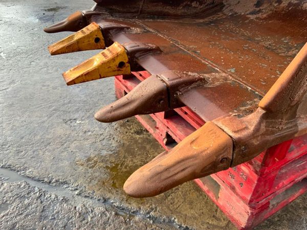 48" STRICKLAND BUCKET...65mm PINS......1014t. 380727570