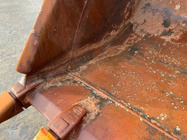 48" STRICKLAND BUCKET...65mm PINS......1014t. 380727573