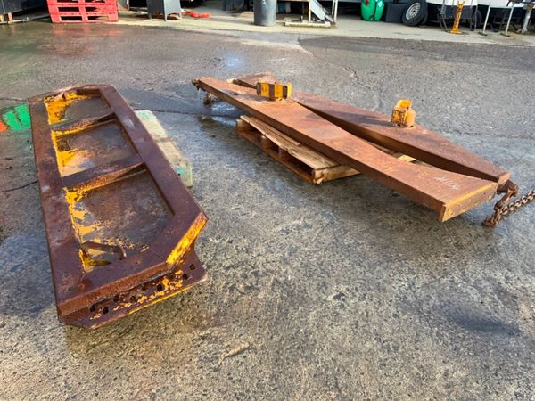 ARTICULATED SITE DUMPER TAILGATE.........195. 380727536