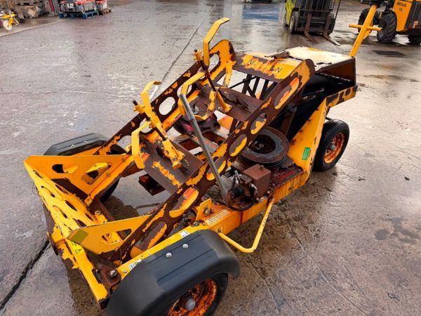 Gas bottle trolly thing 380855840