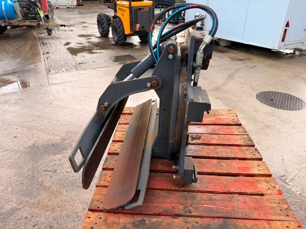 2018 CAM ROTATING CLAMP FORKLIFT....799V 380855829