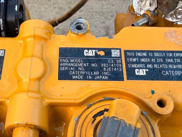 2 X CAT ENGINES ..... 3.3B......spares or repairs 380855980