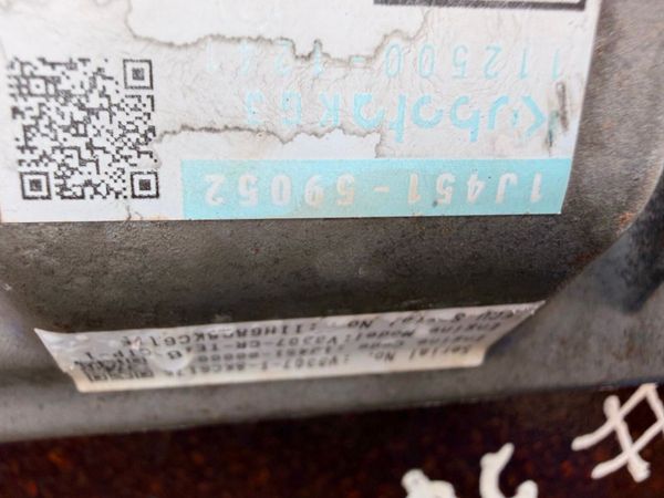 2 X CAT ENGINES ..... 3.3B......spares or repairs 380855987