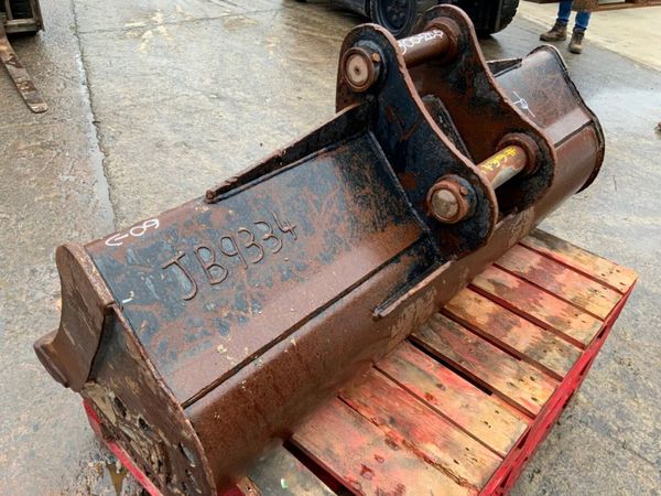 60" RHINOX GRADING BUCKET.....60mm PINS......661v. 380856119