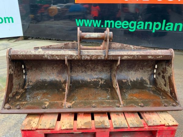 60" RHINOX GRADING BUCKET.....60mm PINS......661v. 380856122
