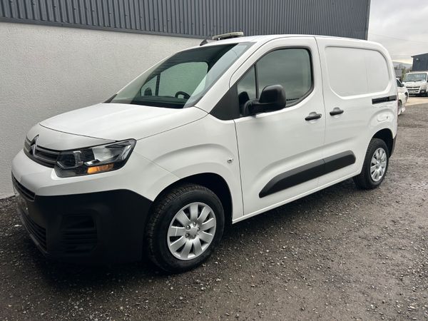 2021 Citroen Berlingo - 101kms/  Inc Vat price 380858098