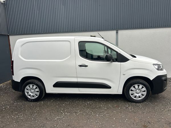 2021 Citroen Berlingo - 101kms/  Inc Vat price 380858102