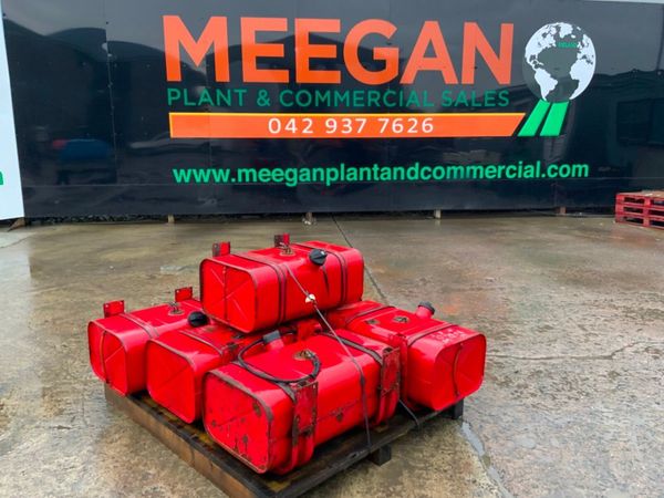 100lts FUEL TANKS. CRADLE & STRAPS............47R 380800019