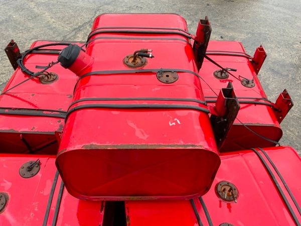100lts FUEL TANKS. CRADLE & STRAPS............47R 380800021