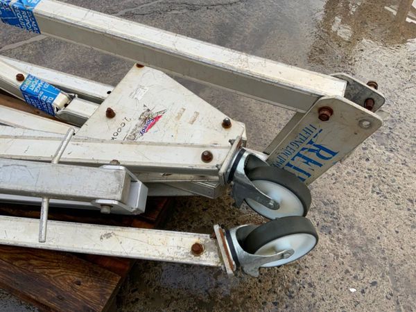 ALUMINIUM MOBILE / PORTABLE GANTRY.......3547. 380805455