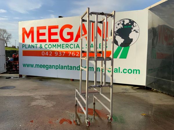 ALUMINIUM PODIUM ACCESS PLATFORM.......2620. 380805467