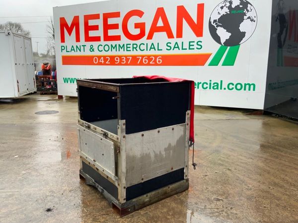 FORKLIFT STORAGE BIN / WORKSHOP SKIP......3640. 380819439