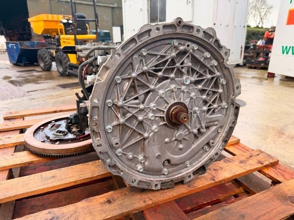 2017 MITSUBISHI CANTER AUTO GEARBOX + PTO 380838985