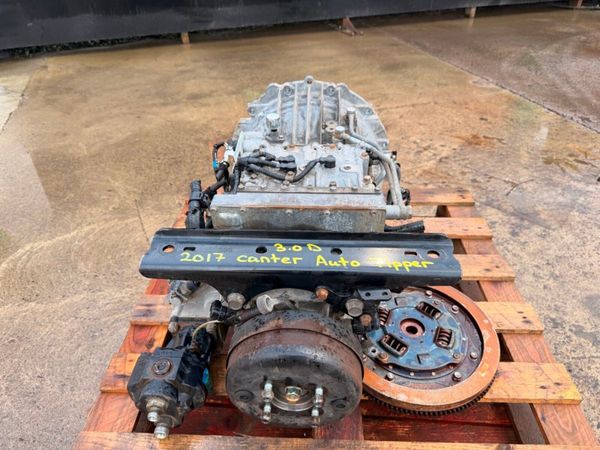 2017 MITSUBISHI CANTER AUTO GEARBOX + PTO 380839057