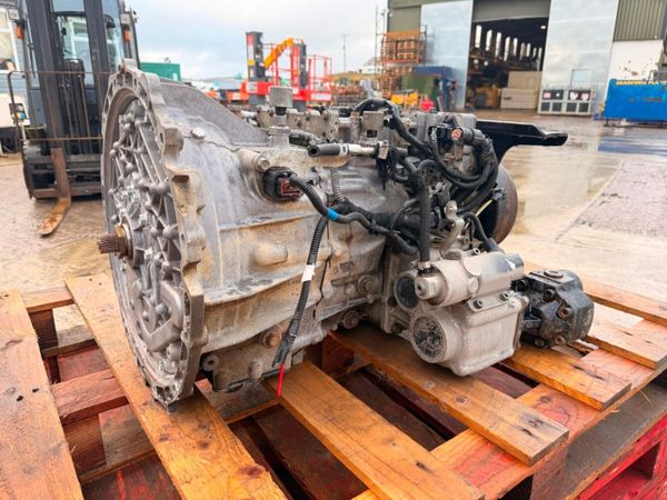 2017 MITSUBISHI CANTER AUTO GEARBOX + PTO 380839005
