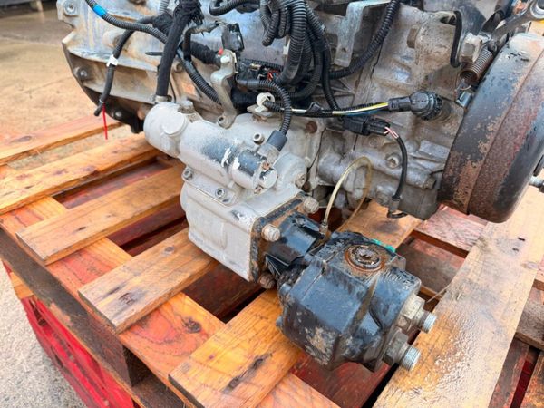 2017 MITSUBISHI CANTER AUTO GEARBOX + PTO 380839024