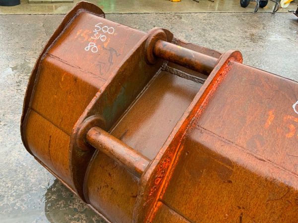 60" SCOOP TYPE DIGGING BUCKET......20 ton...154w 380992162