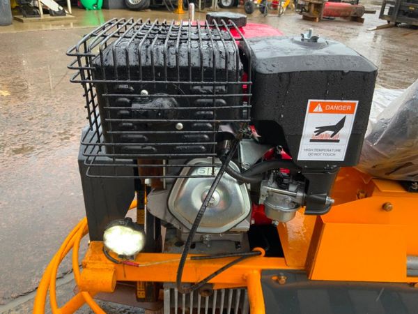 UNUSED Ms80r RIDE ON POWER FLOAT........141w. 380992192