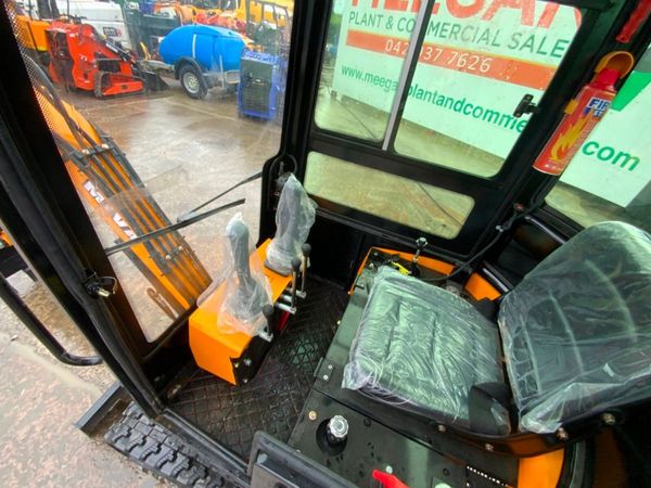 MIVA13DC  MINI DIGGER....FULL CAB....DIESEL..89w. 380992106