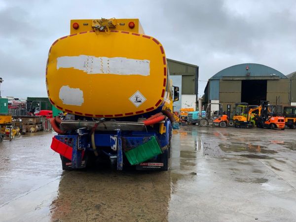 Scania P-Series 6 x 4 NEXT GEN p320 FUEL TANKER PA 381050461