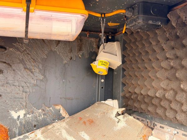 ARMOGUARD MOBILE CUTTING STATION.....4174. 381050401