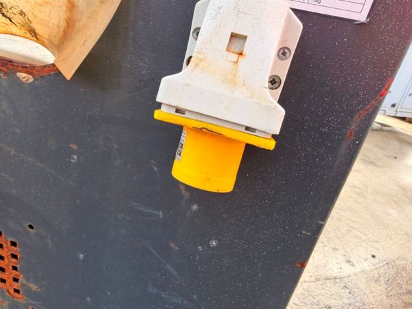 ARMOGUARD MOBILE CUTTING STATION.....4174. 381050408