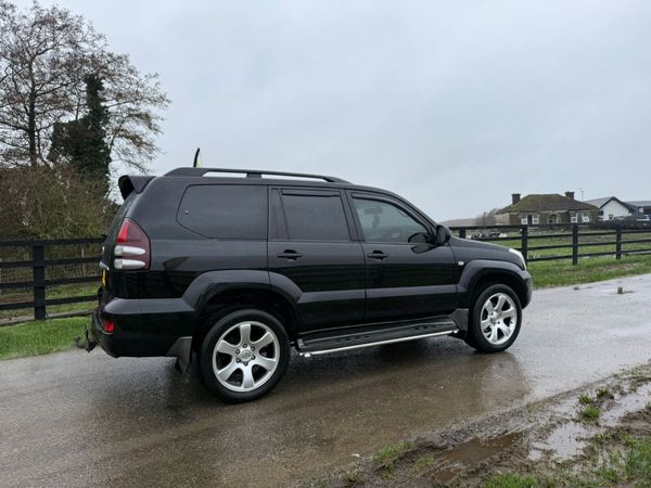 Deposit taken*****06 Toyota Land Cruiser 381060810