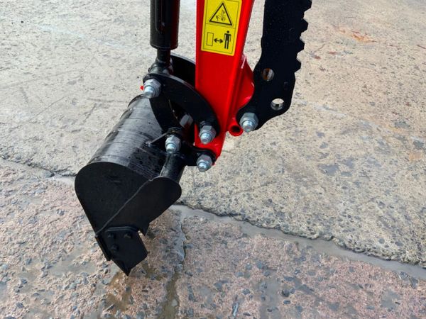 MIVA 13d DIESEL MINI / MICRO DIGGER......93w. 381092734