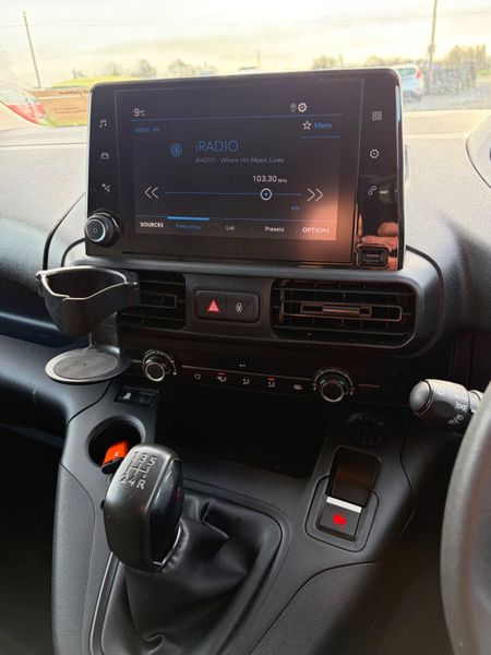 Peugeot Partner 2019 381093573