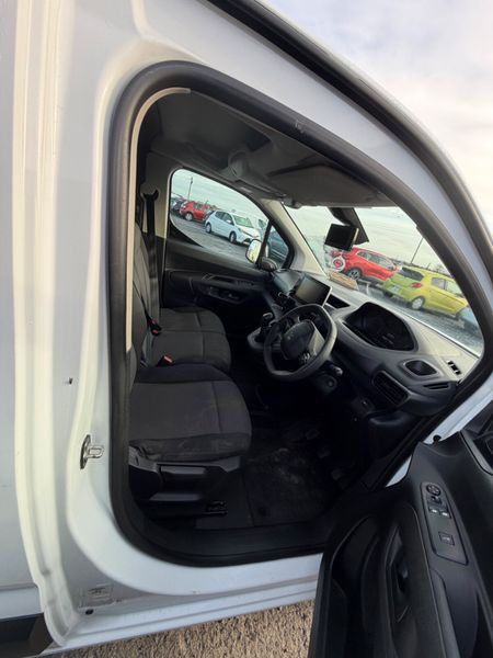 Peugeot Partner 2019 381093578