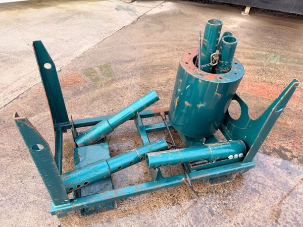 Auger , pile driver , extractor system. 381007097
