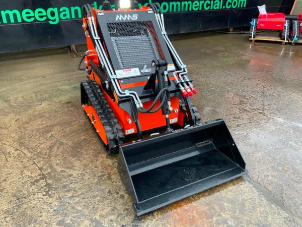 MINI SKID STEER  LOADER.......DIESEL......134w... 381013862