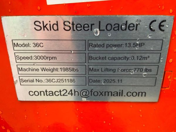 MINI SKID STEER  LOADER.......DIESEL......134w... 381013875