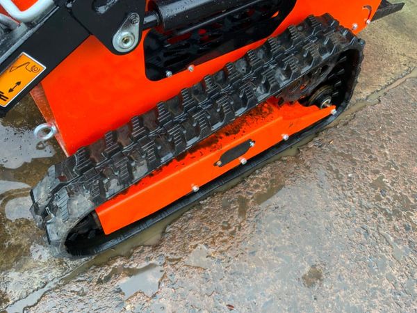 MINI SKID STEER  LOADER.......DIESEL......134w... 381013878