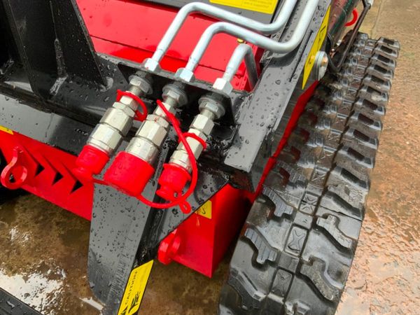 760cc PEDESTRIAN MINI SKID STEER loader.....130w. 381013900