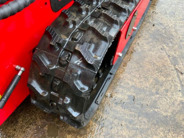 760cc PEDESTRIAN MINI SKID STEER loader.....130w. 381013908