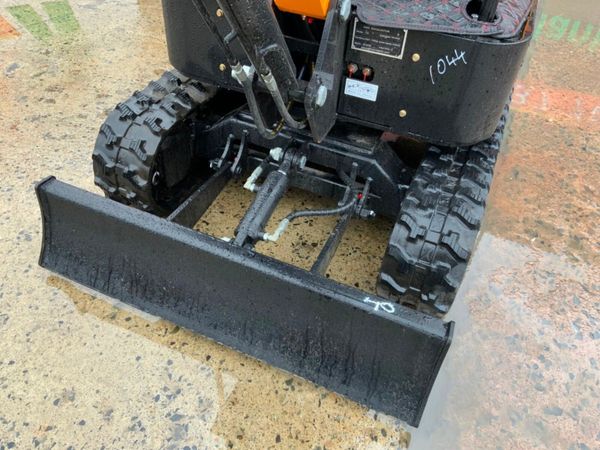 NEW MIVA 1.5 TON MINI / MICRO DIGGER ....88W 381019183