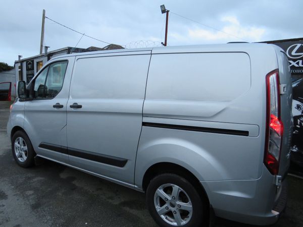 Ford Transit 2020 TREND MODEL 6SPEED 2LT SILVER 381151170