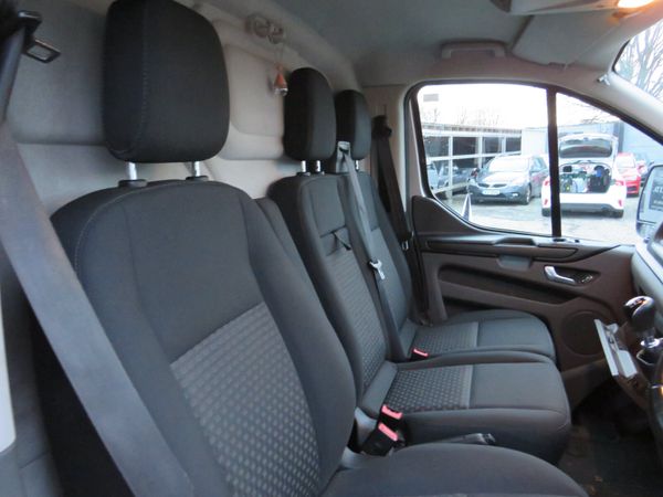 Ford Transit 2020 TREND MODEL 6SPEED 2LT SILVER 381151185