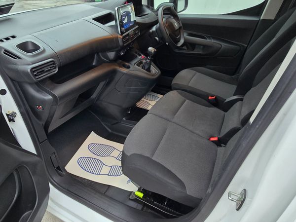 22 PEUGEOT PARTNER 1.5 DIESEL LOW KMS 30k KMS 381181852