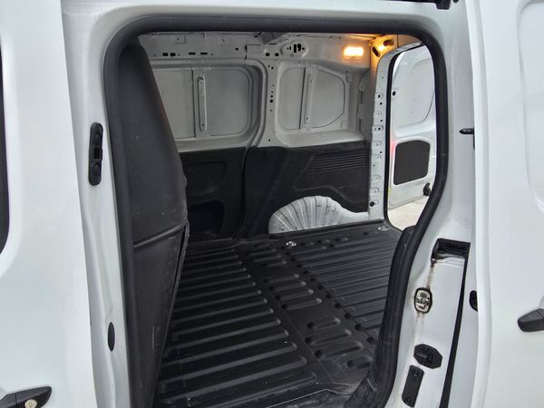 22 PEUGEOT PARTNER 1.5 DIESEL LOW KMS 30k KMS 381181854