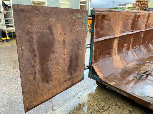 25yds HOOK LOADER BUILDERS SKIP..........4150. 381104899