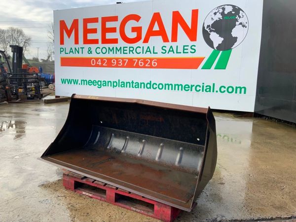 72" FRONT LOADER BUCKET......EURO HITCH....152w. 381104965