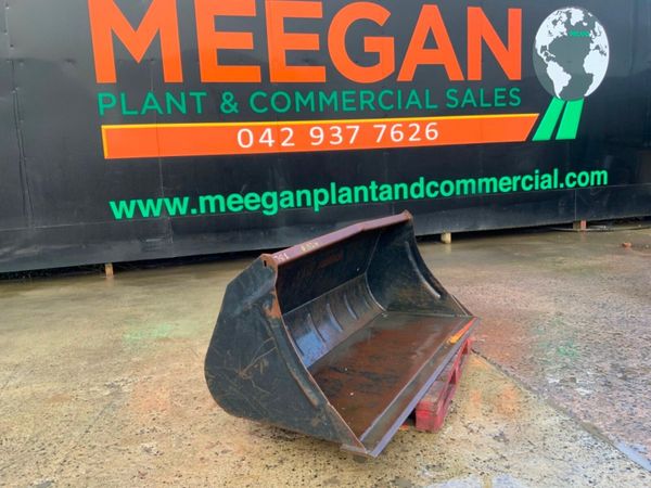 72" FRONT LOADER BUCKET......EURO HITCH....152w. 381104969