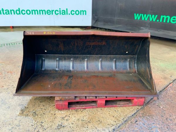 72" FRONT LOADER BUCKET......EURO HITCH....152w. 381104982