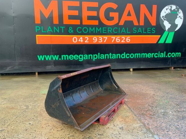 72" FRONT LOADER BUCKET......EURO HITCH....152w. 381104986