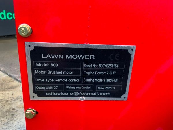 UNUSED RADIO CONTROLLED TRACKED MOWER....145 381104919