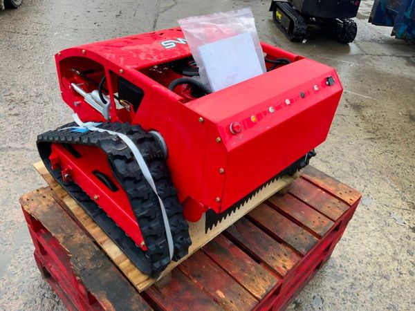 UNUSED RADIO CONTROLLED TRACKED MOWER....145 381104922